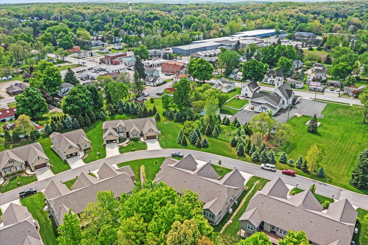 Aerial view of Fox Hollow and downtown Metamora Michigan